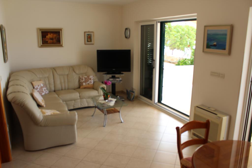 רוגוזניצה Beach Apartments Rogoznica מראה חיצוני תמונה