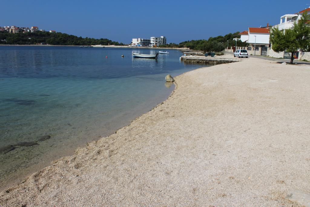 רוגוזניצה Beach Apartments Rogoznica מראה חיצוני תמונה