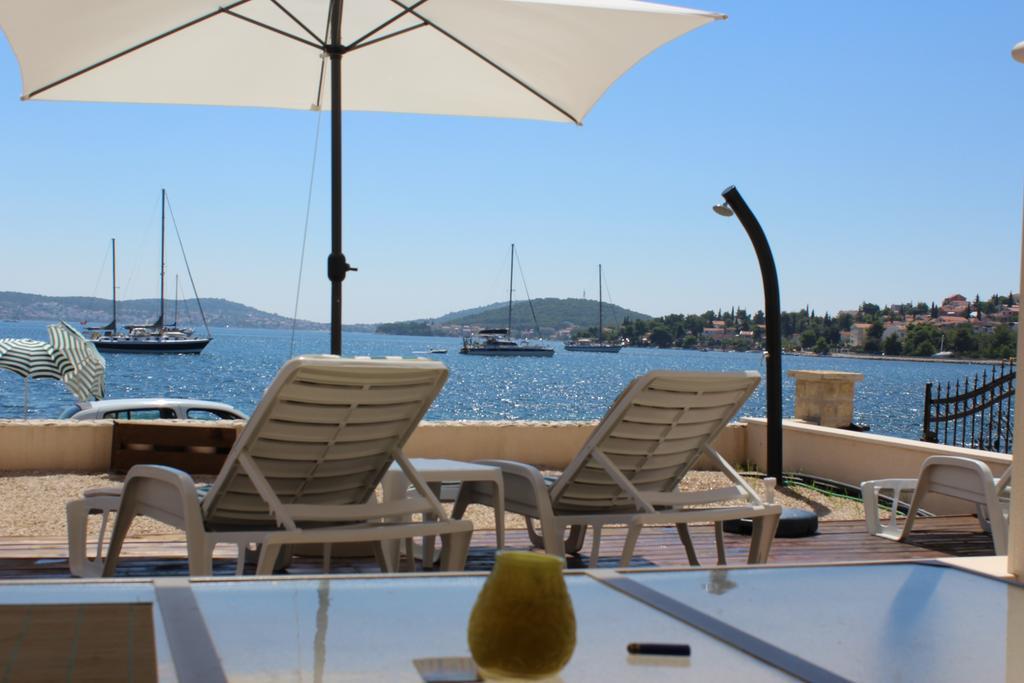 רוגוזניצה Beach Apartments Rogoznica מראה חיצוני תמונה