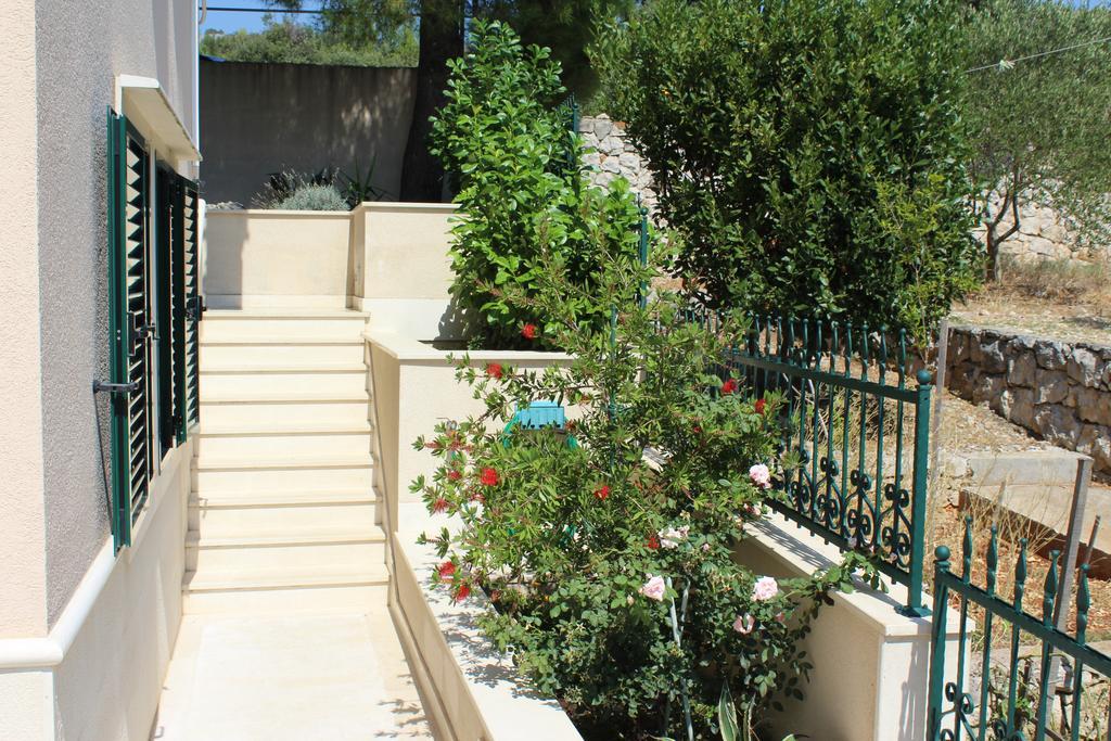 רוגוזניצה Beach Apartments Rogoznica מראה חיצוני תמונה