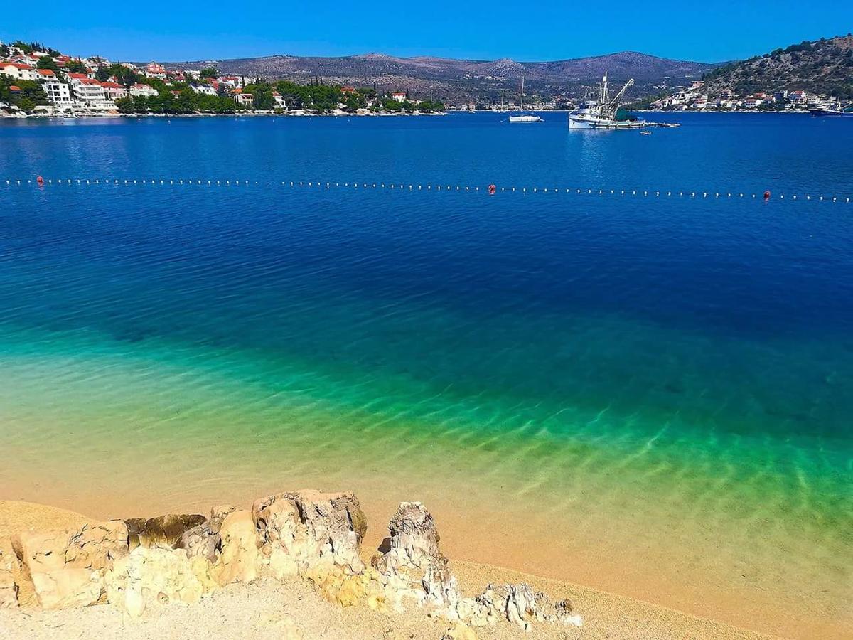 רוגוזניצה Beach Apartments Rogoznica מראה חיצוני תמונה